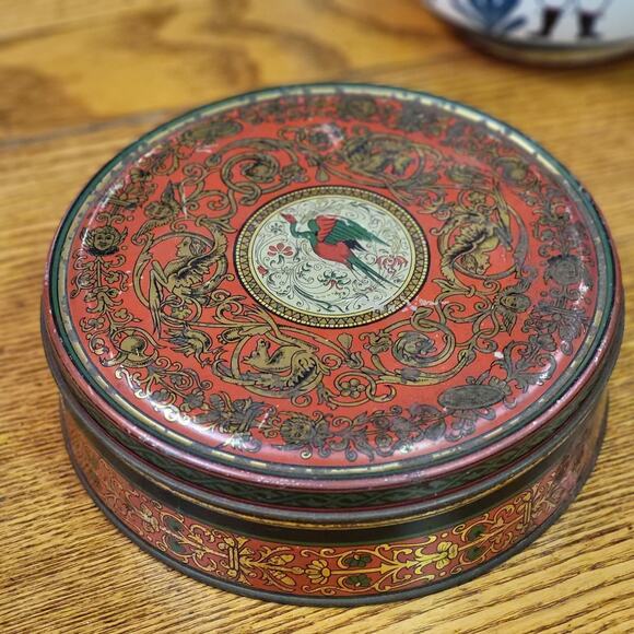 Vintage 1930s Era CANCO round Decorative Glace Fruit Tin Rustic Cottage Decor - Picture 4 of 10